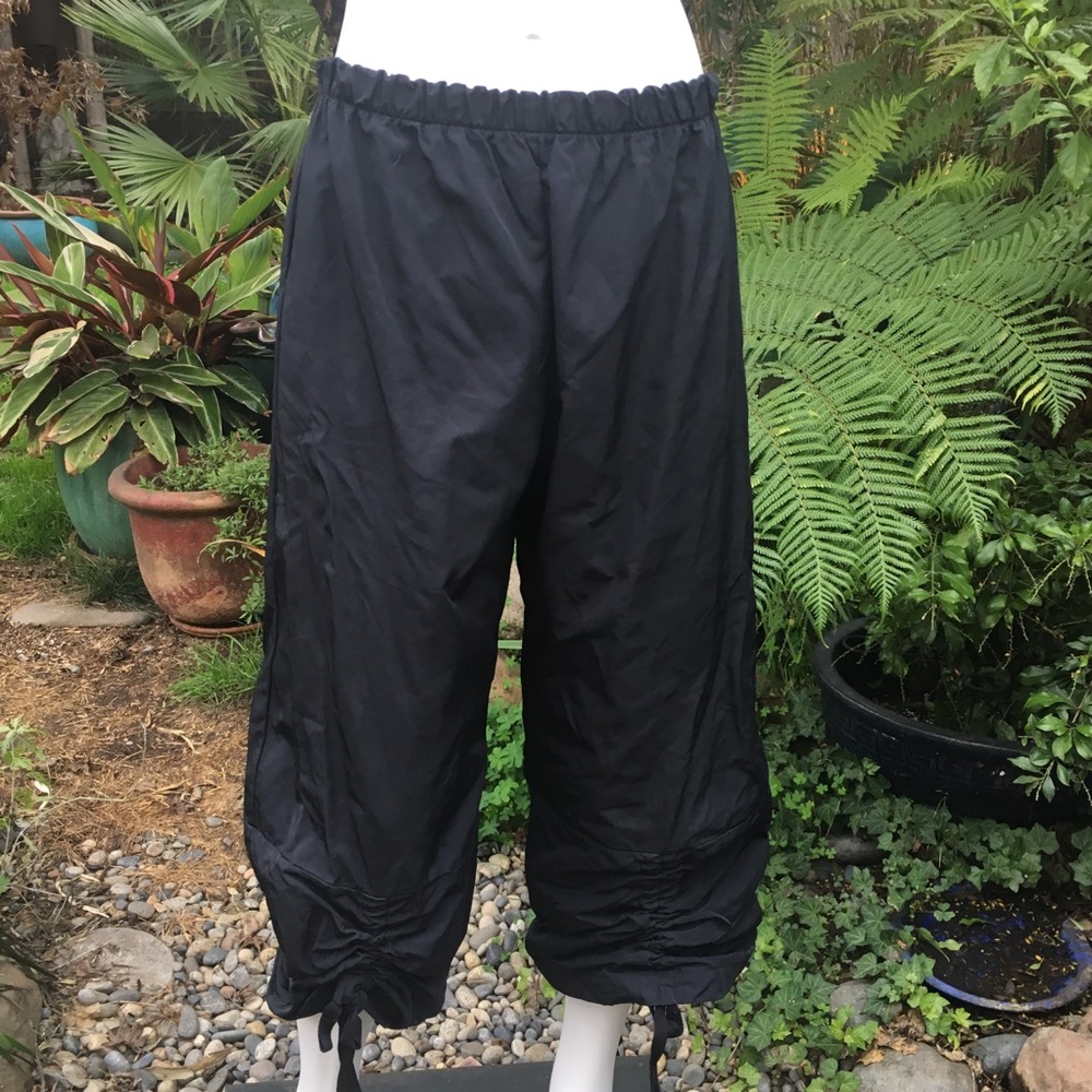 BRYN WALKER Cropped Pantalones w//Ruching NWT